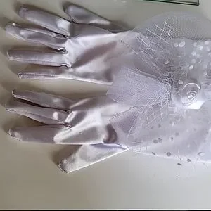 No brand | Accessories | Fascinator And Matching Gloves Size  display picture 1